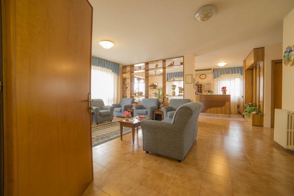 Santa Maria Hotel