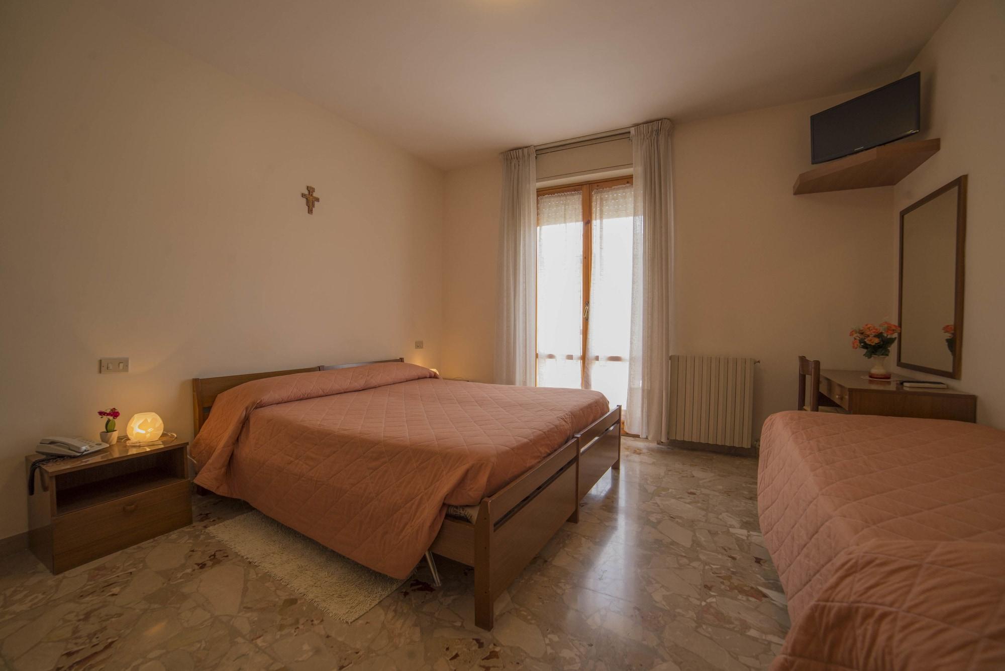 Santa Maria Hotel 2*