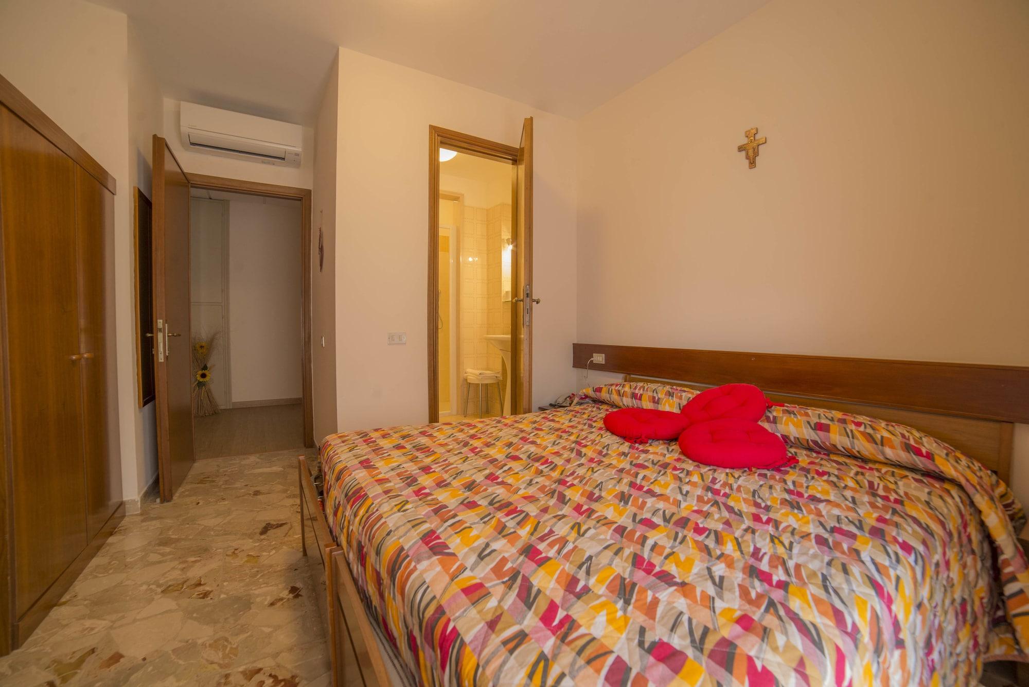 Santa Maria Hotel 2*